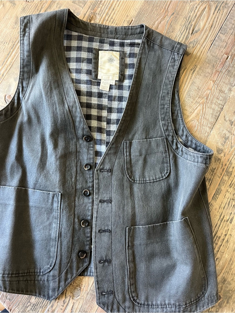 EUC The Territory Ahead Dark Gray Button Front Vest